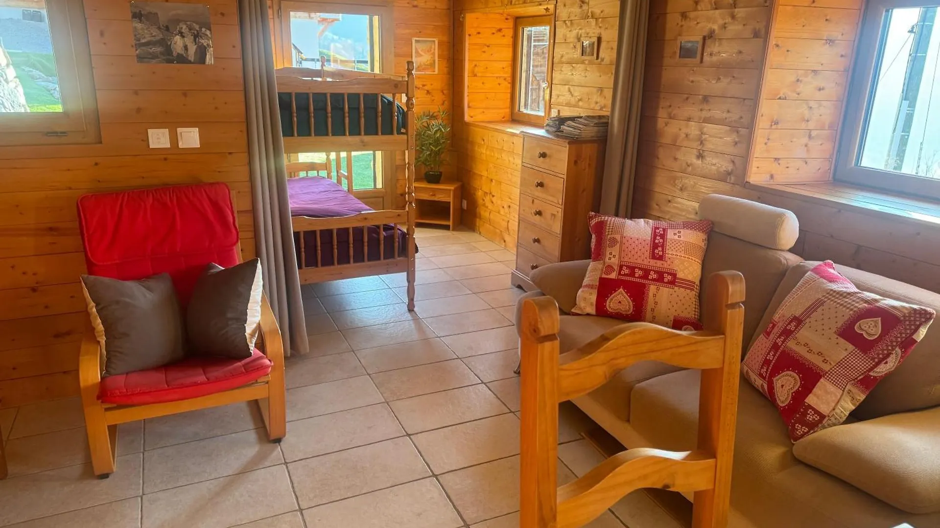 Les Rottes, Bas Ferme Proche Morillon Samoens Avec Spa Verchaix Vakantiehuis