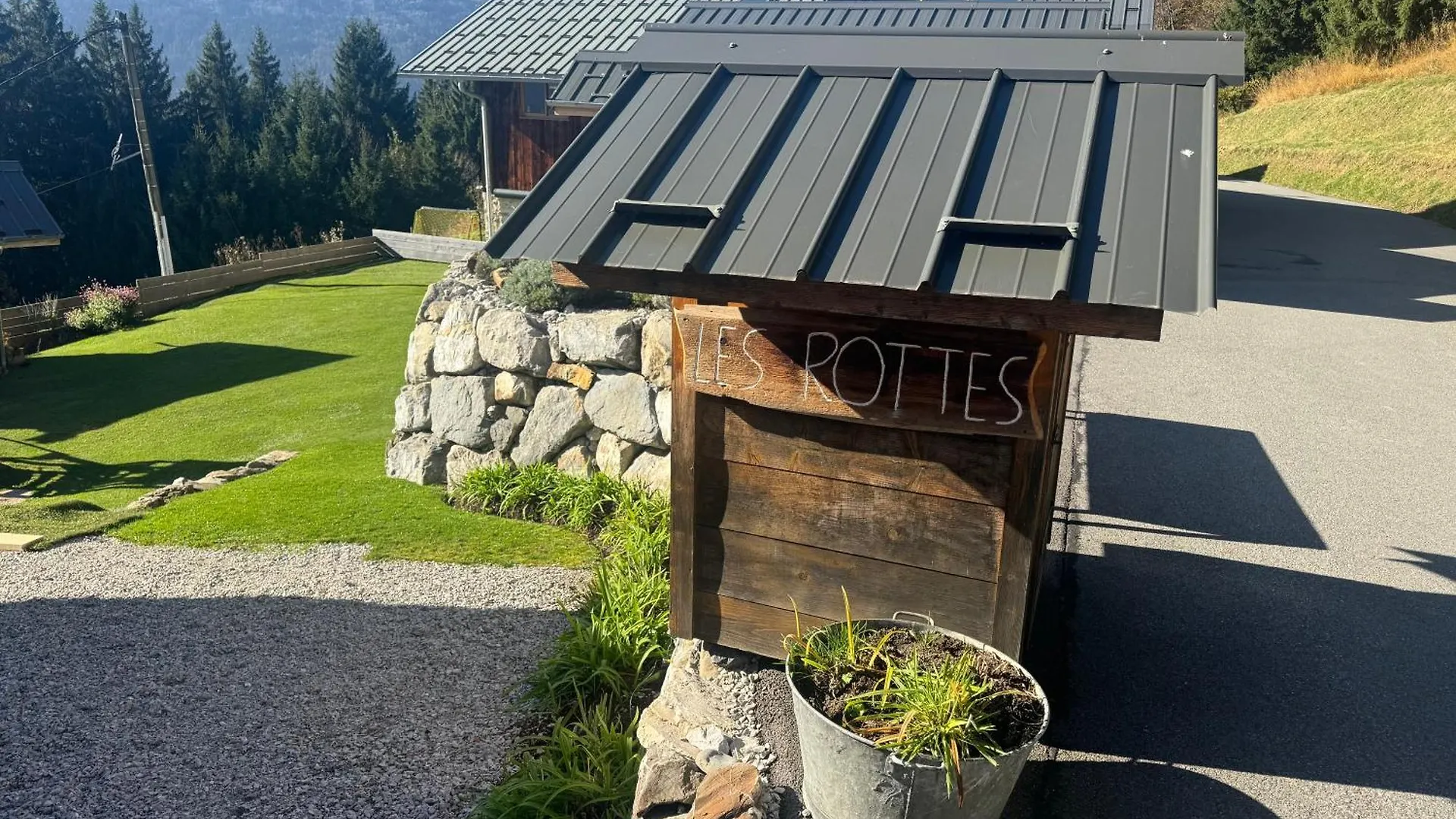 Les Rottes, Bas Ferme Proche Morillon Samoens Avec Spa Verchaix 度假居